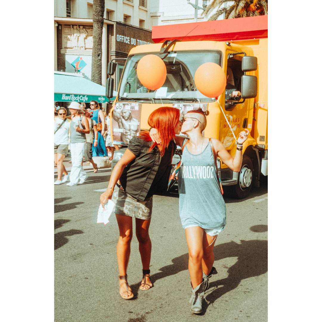 Amor romántico y vidas polígamas